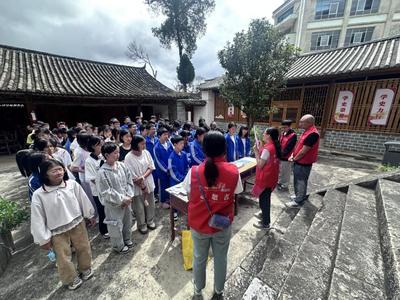 玉溪市文化和旅游局走进红色遗址 开展《玉溪市革命遗址保护条例》普法宣传