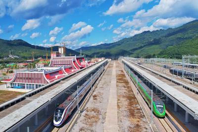 中老铁路开通近四年 惠及115国旅客