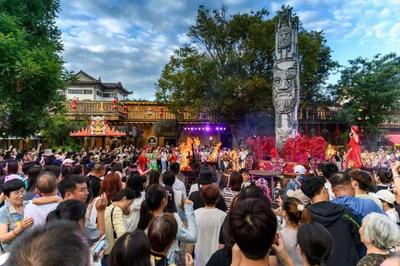 ​人气旺、消费热！楚雄州国庆中秋迎客186万人次，文旅市场实现“量质齐升”