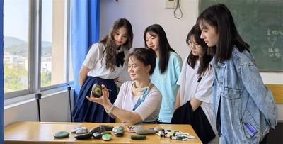 【楚技之光·名师名匠】钱思佳：匠心育桃李 非遗谱新篇