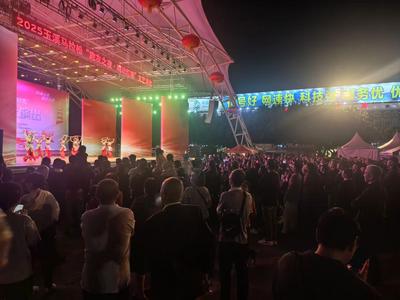 玉马双节畅游玉溪丨“跑友之夜 嗨动红塔”文艺演出圆满落幕，点燃马拉松激情