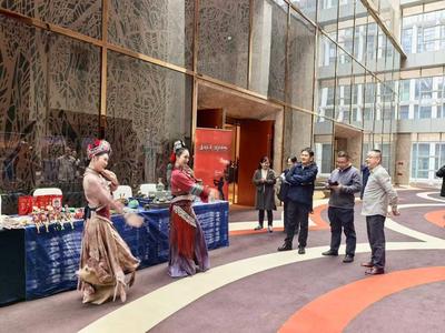 玉溪旅居旅游资源惊艳亮相北京 “诗与远方”诚邀企业家共绘合作新篇