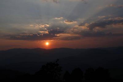 云游丨从千米山巅到万亩茶林 冬游云南带你解锁云端浪漫