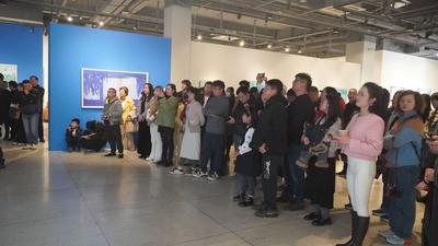 “听闻——易寿良作品展”在昆启幕 野性笔墨诠释生活本真