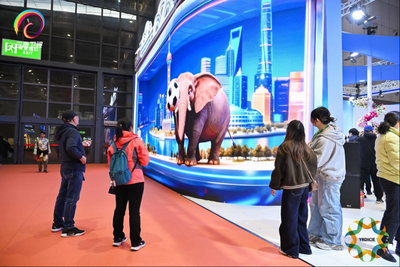 共饮一江水，共创新未来：第六届长三角文博会云南展区在沪惊艳绽放