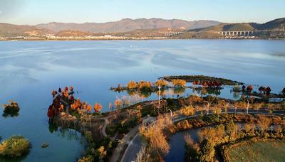 溫潤(rùn)玉溪 旅居福地｜江川：初冬的星云湖，把詩意藏進(jìn)每一幀風(fēng)景里！