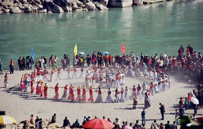 怒江州：闊時歡歌連民心 體旅融合促“三交”