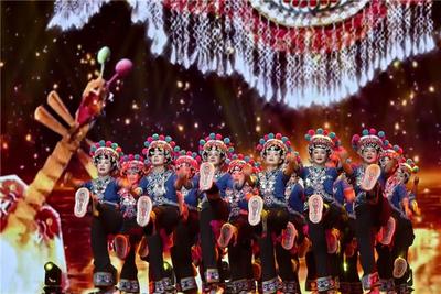 “群星”闪耀“彩云”间 云南群众文艺精品在曲靖展演