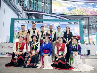 丽江精彩亮相2025中国国际旅游交易会 多维展示文旅魅力