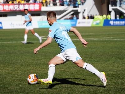 丽江队滇超首战5比0大胜