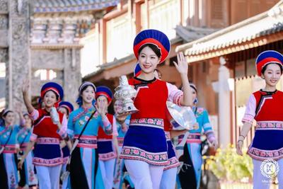 第33届中国（鹤庆）兰花博览会邀请函：银都鹤庆・兰韵幽芳，以兰会友共赴盛宴