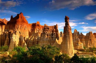 跟着胡静回楚雄过年！打卡她私藏的“远古秘境”