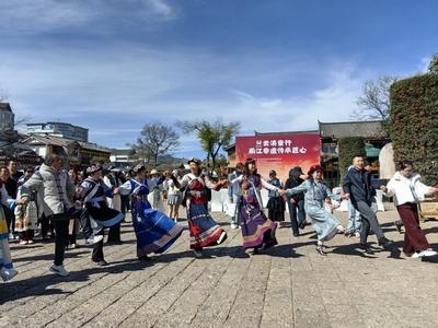 “丽江宝贝·云滇童行”亲子旅游首发暨签约仪式启幕