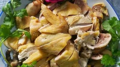 寻味云南 | 禄丰黑井盐焖鸡：千年盐都的时光印记