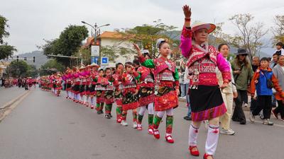 新春“趣”游玉溪丨新平戛洒：赴花街盛会 享“傣味”新春