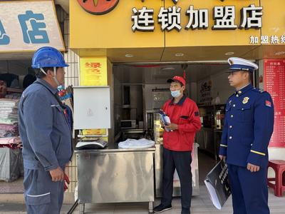 楚雄双柏：“电力蓝”+“火焰蓝” 为住宅小区撑起安全伞