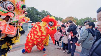 新春走基层丨2026年全民健身大拜年云南省主会场落地曲靖 近千群众运动迎春​