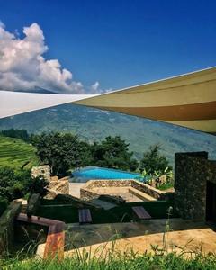 睡进红河的云海里，做一场野奢的梦