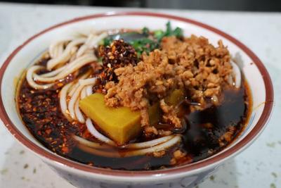 寻味玉溪丨江川的春天，从第一口清凉开始