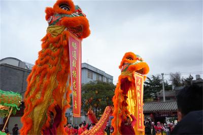 龙狮共舞闹元宵！在昭通古城遇见“云南之夜”