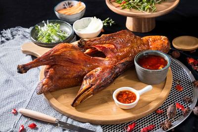 周末到玉溪看比赛丨一城山水一城味，这十道地道美食等你来尝！