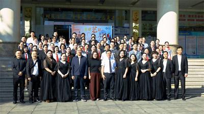 以乐为桥 艺暖人心 红河州歌舞团“温暖艺站”志愿服务走进蒙自市人民医院