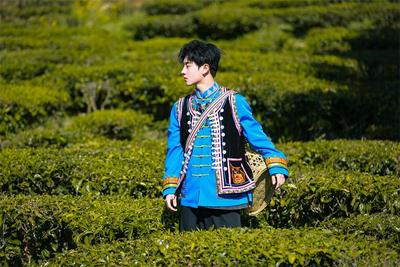 走，踏青去！双柏查姆湖畔、白竹山上，春光正好