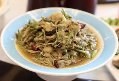 周末到玉溪看比赛丨华宁：春满沙果村 尝鲜正当时