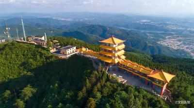 周末到玉溪看比赛丨趁春天，去爬山！赴一场山花与云海的约会