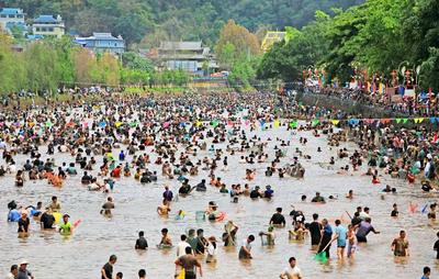 跟着神鱼节游孟连丨走进宣抚司署，聆听700年娜允古城的回响