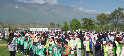 摸鱼捉鸭、生火做饭、扎染木工......春秋假落地，大理研学“爆”了！