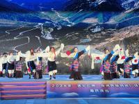 玉溪聂耳音乐广场 2026“遇见云南·舞动中超”民族广场舞惠民展演拉开帷幕