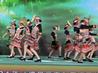 玉溪聂耳音乐广场 2026“遇见云南·舞动中超”民族广场舞惠民展演拉开帷幕