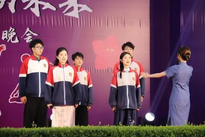 国歌回响传薪火，思政铸魂育新人——昆明学院《国歌颂》“行走的思政课”走进宜良三中