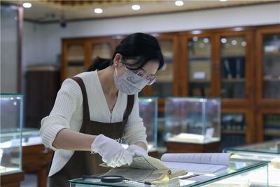 深耕基层文旅沃土   陆良县图书馆馆长刘亭在京亮相“新征程上的奋斗者”中外记者见面会