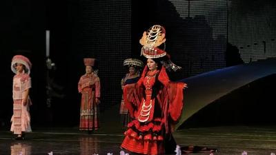 文山苗族盛装亮相中国·昆明2026年“花山节·赛装会”