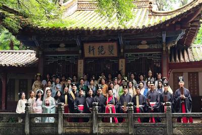 网络中国节·端午丨昆明人端午新玩法！昙华寺公园汉服游园氛围感拉满