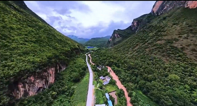 沿着长江看中国｜云南丽江村落里的诗意山河