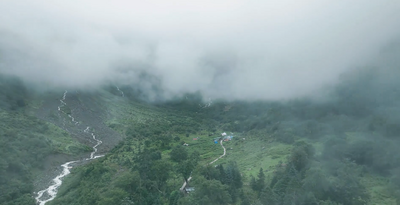 沿着长江看中国 | 云南德钦：有些话交给风说，雨崩治愈所有情绪