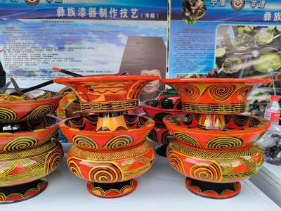 节庆赋能非遗出圈 宁蒗火把节泸沽湖畔上演多彩民俗展演