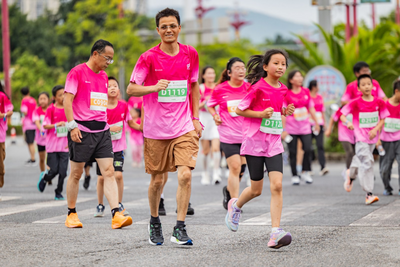 健康中国 乐跑楚雄——2026年彝族火把节欢乐跑热力开跑