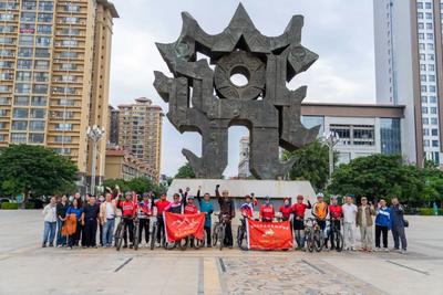 复刻徐霞客 “万里遐征” 骑行者抵达目的地——鸡足山