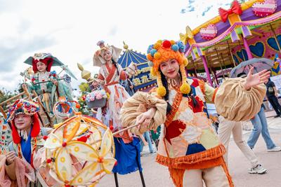 七彩云南欢乐世界“烟花国风盛宴”正式上演