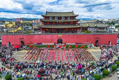 国庆首日红河文旅好戏连台 13县市共推文旅盛宴