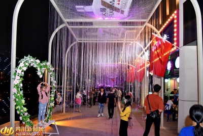 “一米阳光”赋能“宜宾之眼” 游客足不出市可享丽江美食