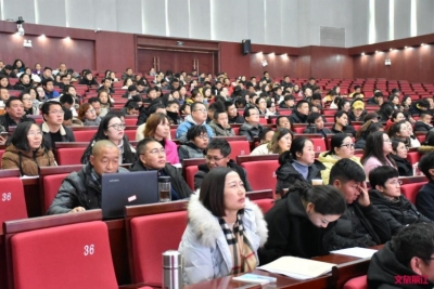 助力文化旅游健康发展 丽江上千名旅游从业人员今天参加了这个培训