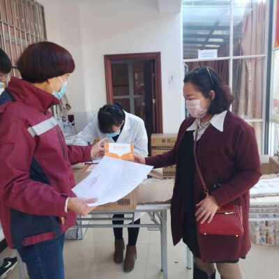 【丽江导游】这个春节，我们忙三件事：“停团、退团、捐口罩！”