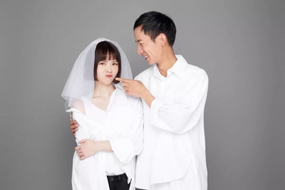 【关注丽江“疫”线】婚礼延期爱不迟到！景区防疫一线，“玉见”最美新人  