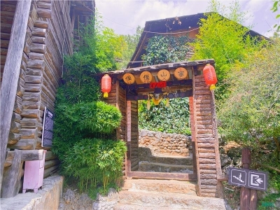 丽江文旅扶贫丨这个景区，1人带动64人走出山区！