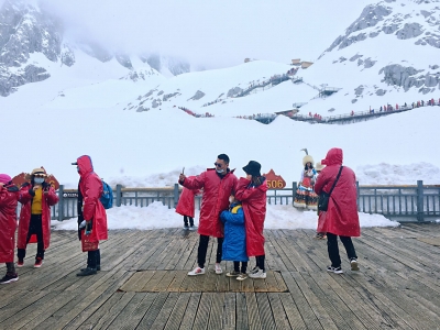 五一假期首日 玉龙雪山景区秩序井然